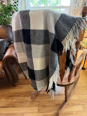 Pendleton Black, Gray & Cream Eco Wise Wool Fringe Throw